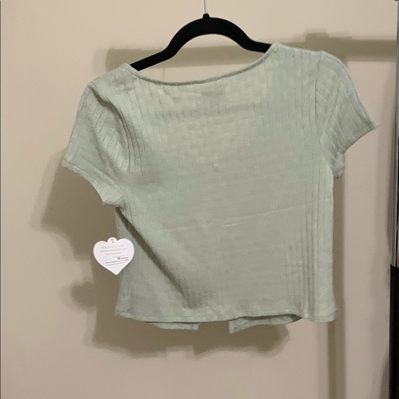 Shirt close in the top green - Picture 5 of 5